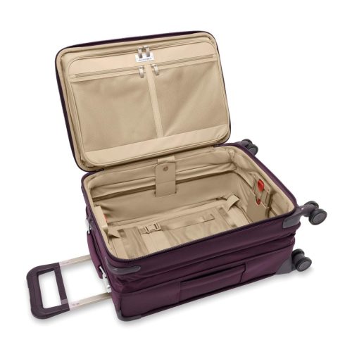 Briggs Riley Baseline Essential Carry On Spinner 17 23f790d3 65ba 40cd aa83 2e03c3ef3fca