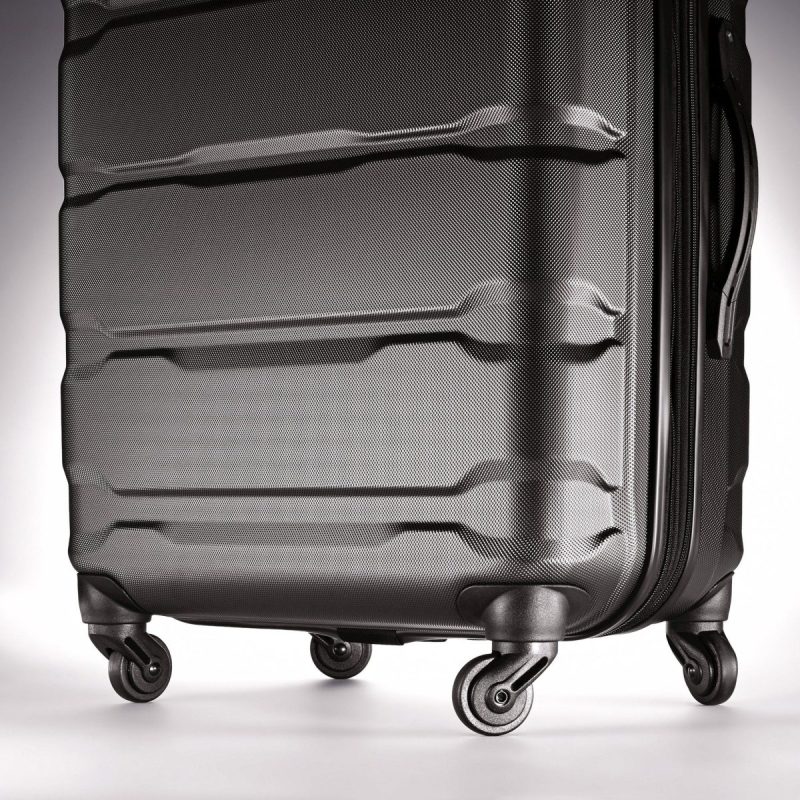 Samsonite Omni PC Hardside Spinner 20 9