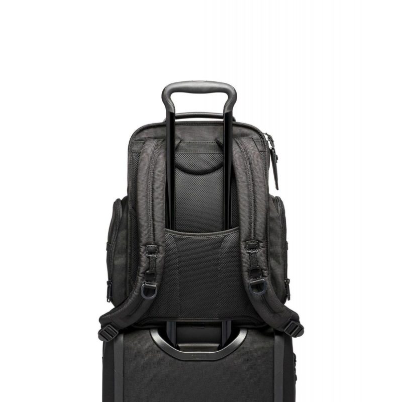 TUMI Alpha 3 Brief Pack 9