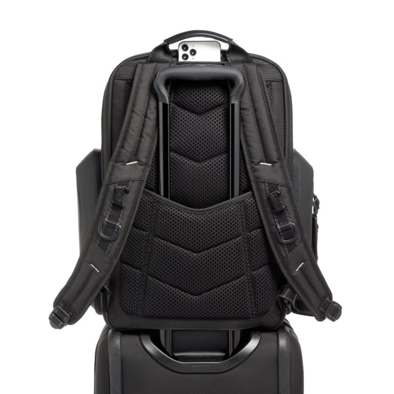 TUMI Alpha Bravo Esports Pro Large Backpack 6 f26949fc 94e9 4975 a551 bc5715d89125