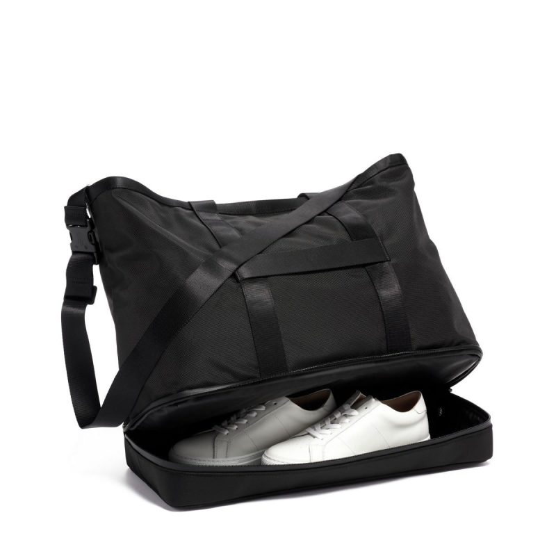 TUMI Alpha Carryall Tote 3