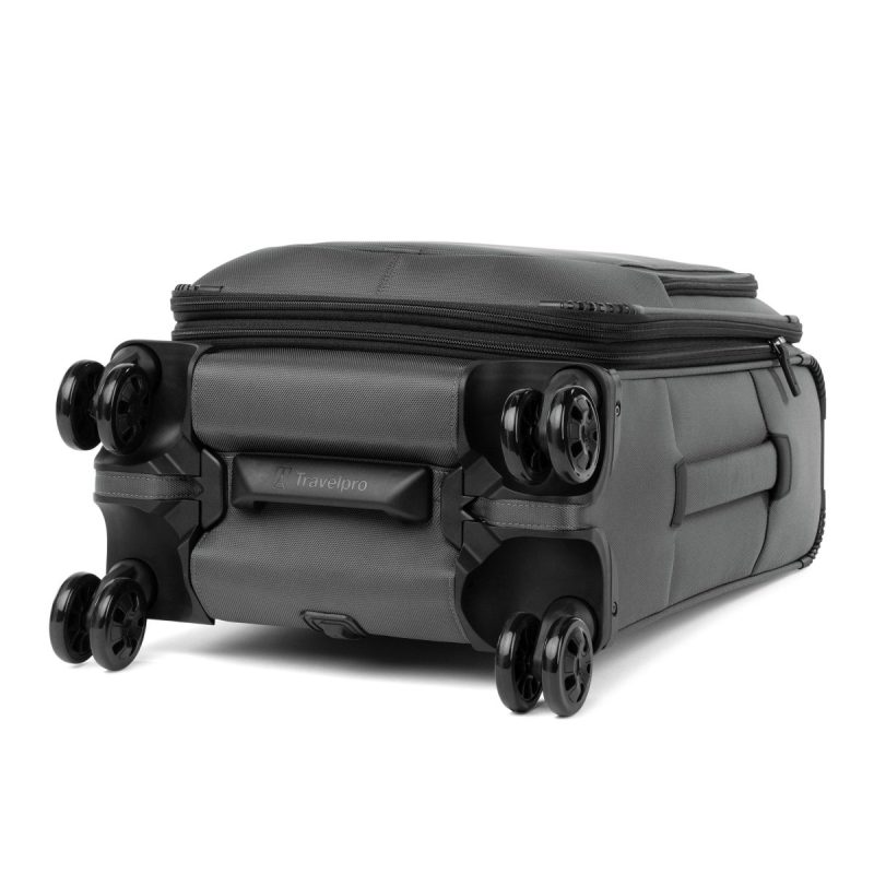 Travelpro Crew Classic Compact Carry On Expandable Spinner 18