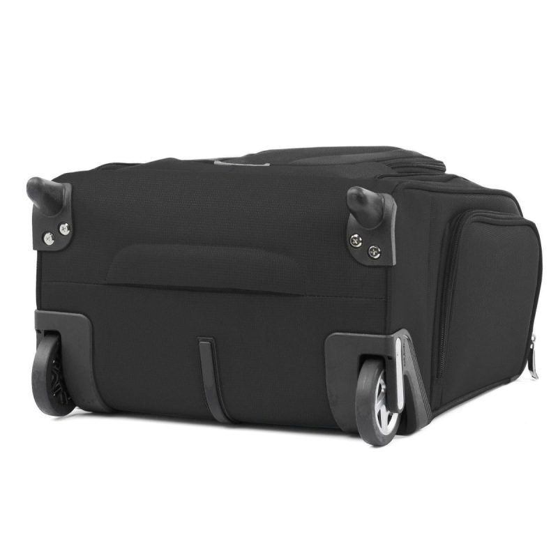 Travelpro Maxlite 5 Lightweight Rolling Underseat Carry On 31