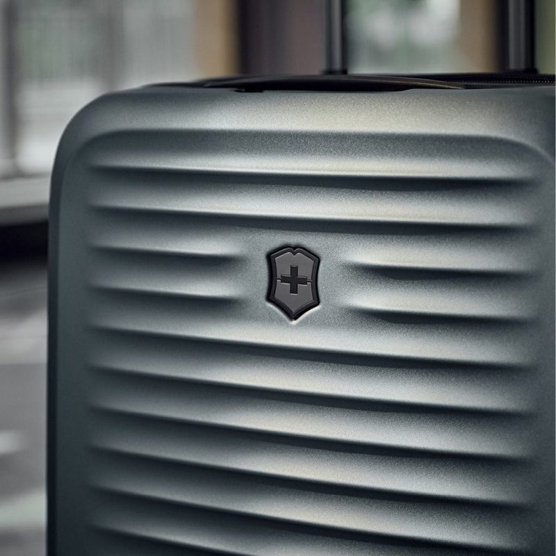 Victorinox Airox Advanced Frequent Flyer Carry On 26