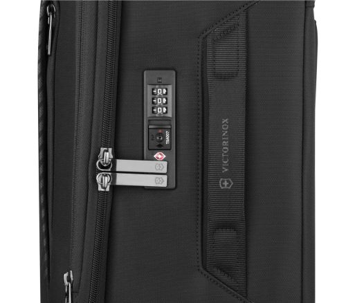 Victorinox Crosslight Medium Upright 16