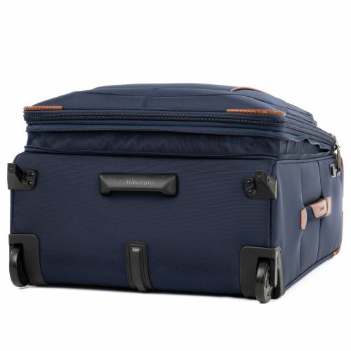 travelpro crew versapack 26 expandable rollaboard suiter 5